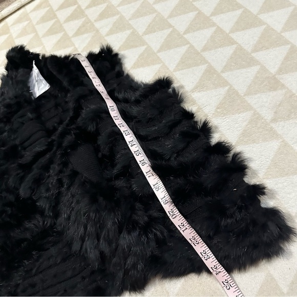 Dkny black super soft vest faux fur - Picture 2 of 3